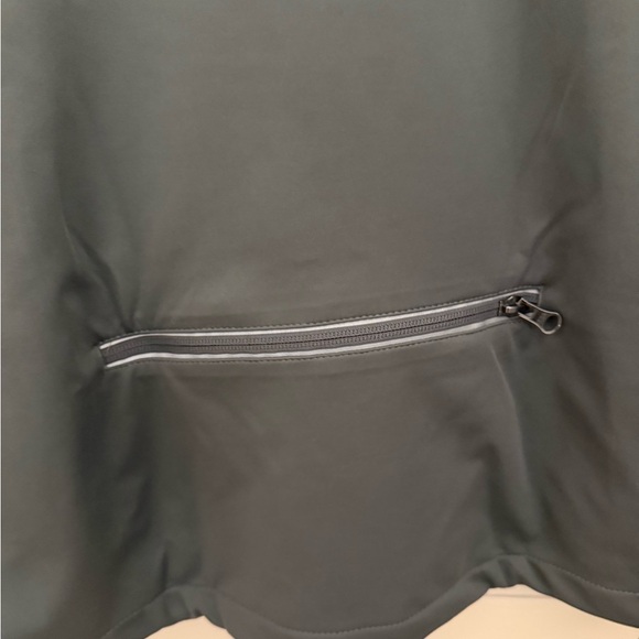 Women's Windproof Vest Outerwear Gray 6 Pockets & Reflective Design Size Large - Picture 11 of 16